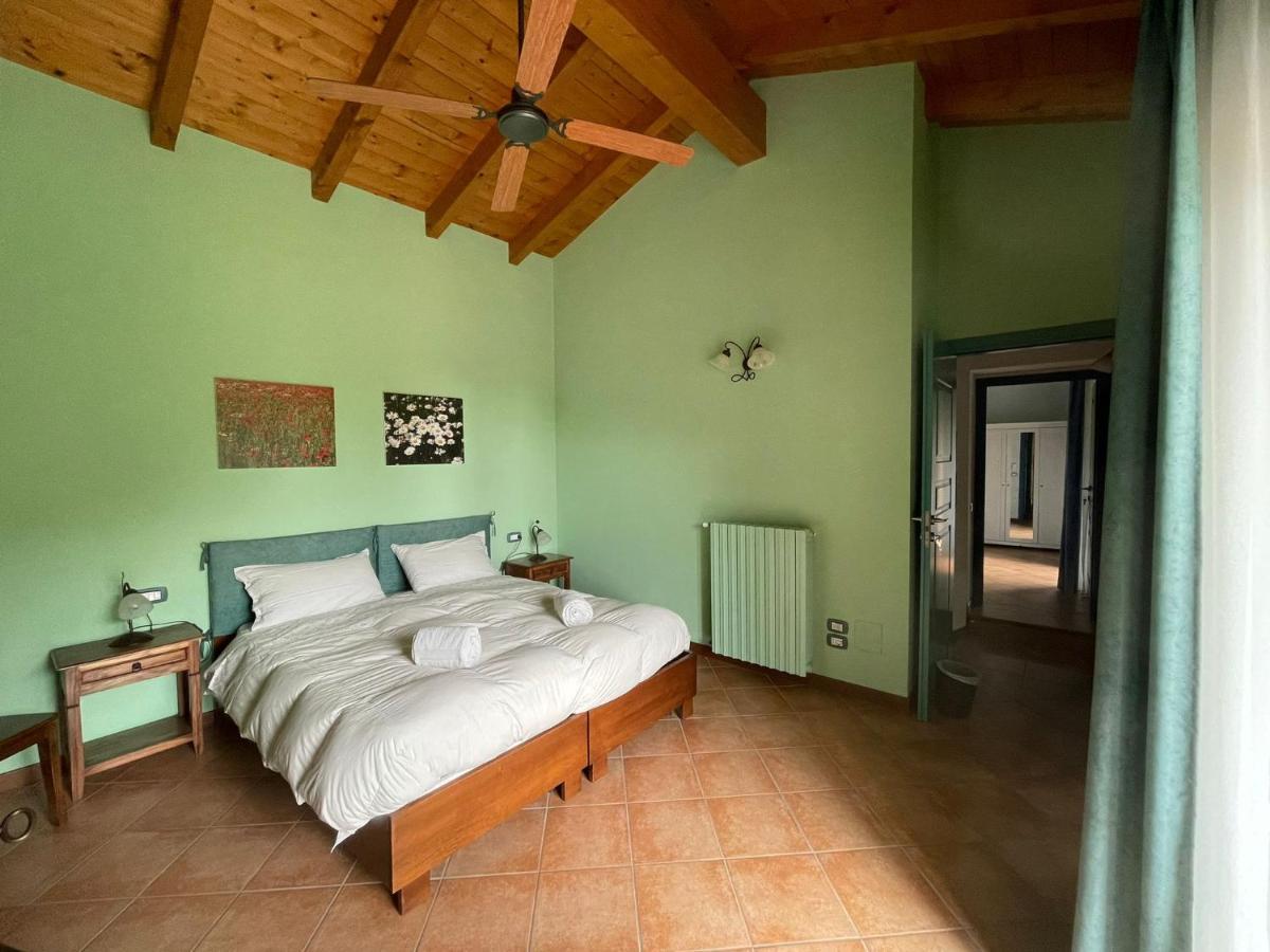 B&B La Casa Di Trizzi Como Exterior photo